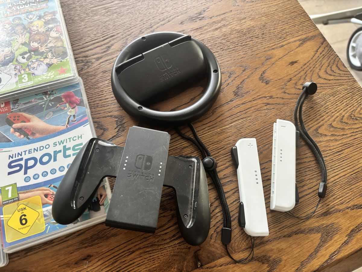 Nintendo Konsolen: Nintendo Switch mit 9 Spielen – Gebraucht aus Inwil von Seli_Schnellfuss 2