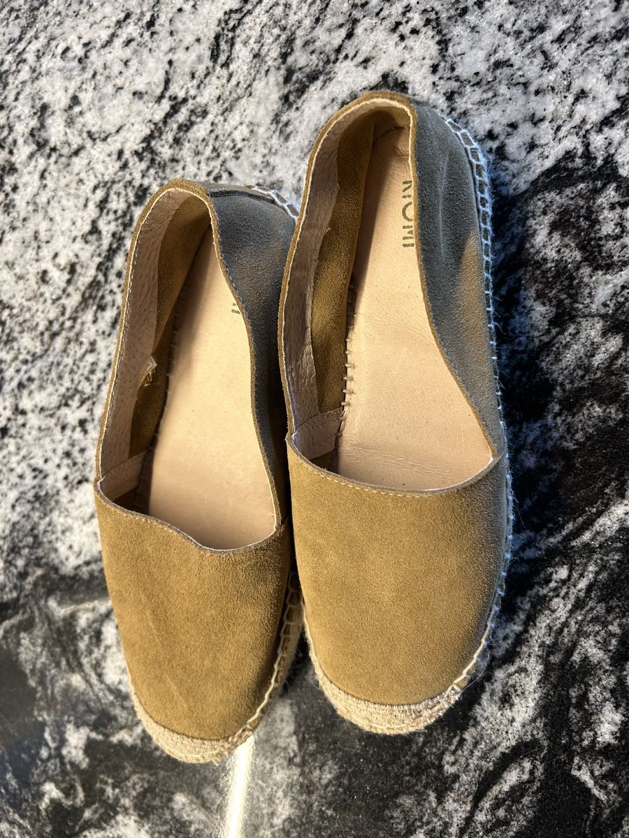 Scarpe da donna: Kiomi Espadrilles olive Grösse 38 NEU – Nuovo (secondo la descrizione) da Langnau am Albis venduto da SolarisZH 1