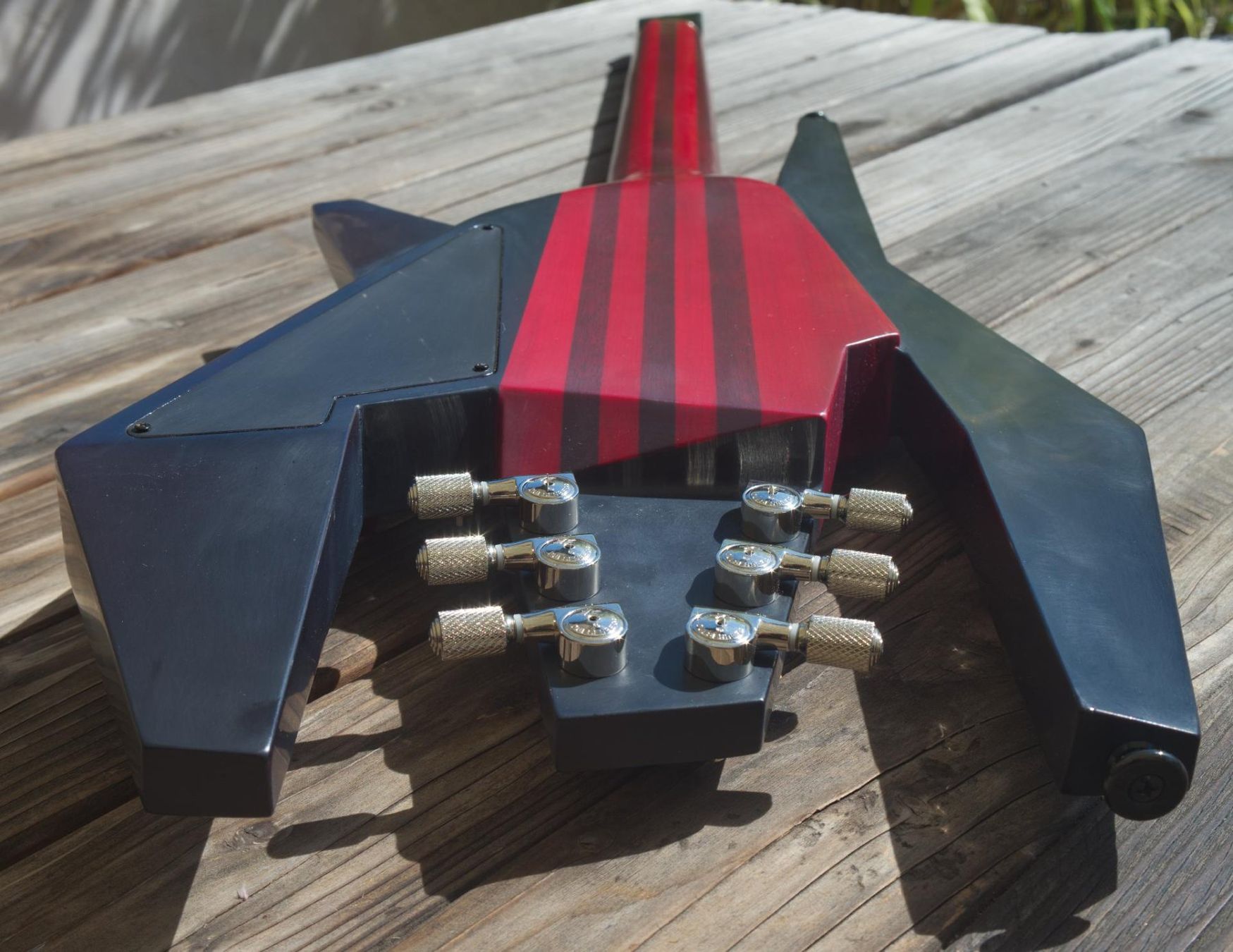 Musikinstrumente: INVERSE GUITARS Crayfish Guitar – Neu und originalverpackt aus Schaffhausen von Saitensprung_SH 9