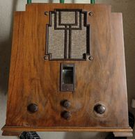 Röhrenradio Marconi HMV 1933