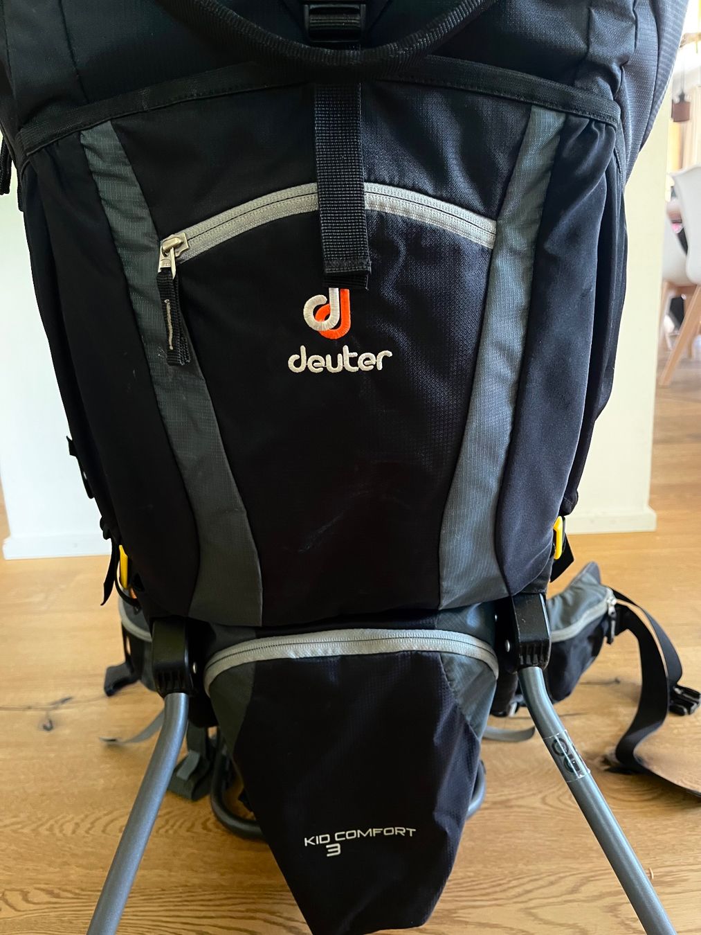Deuter Marsupi portabebè: Deuter Kid Comfort III Anthrazit – Usato da Lenk im Simmental venduto da snowhow81 2