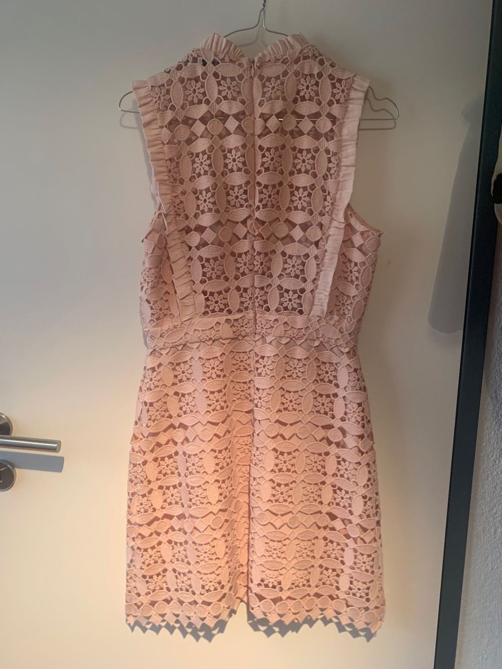 Sandro Vestiti: Sandro Paris Kleid, elegant & fast wie neu – Usato da Rüschlikon venduto da Brixen07 3