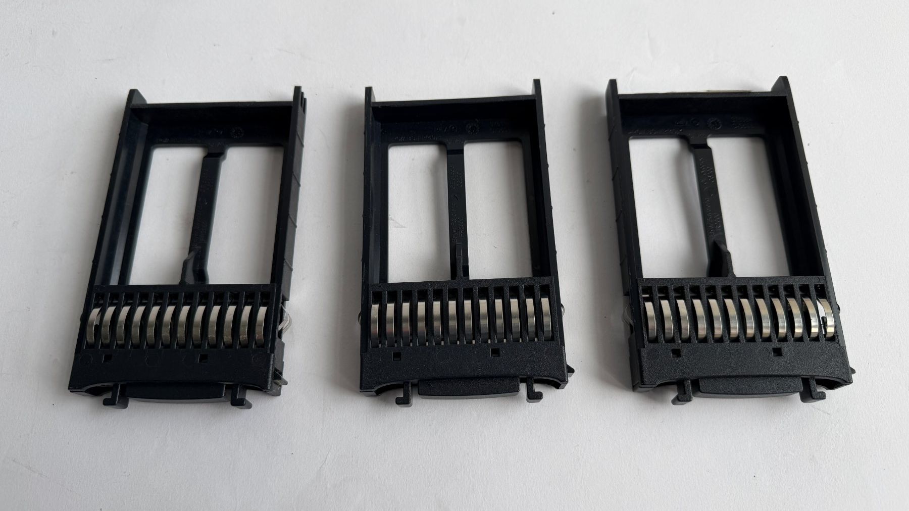 Hewlett Packard Server: HP Proliant HDD 2.5" Blindabdeckung Server G5 / G6 / G7 – Usato da Huttwil venduto da Thoste