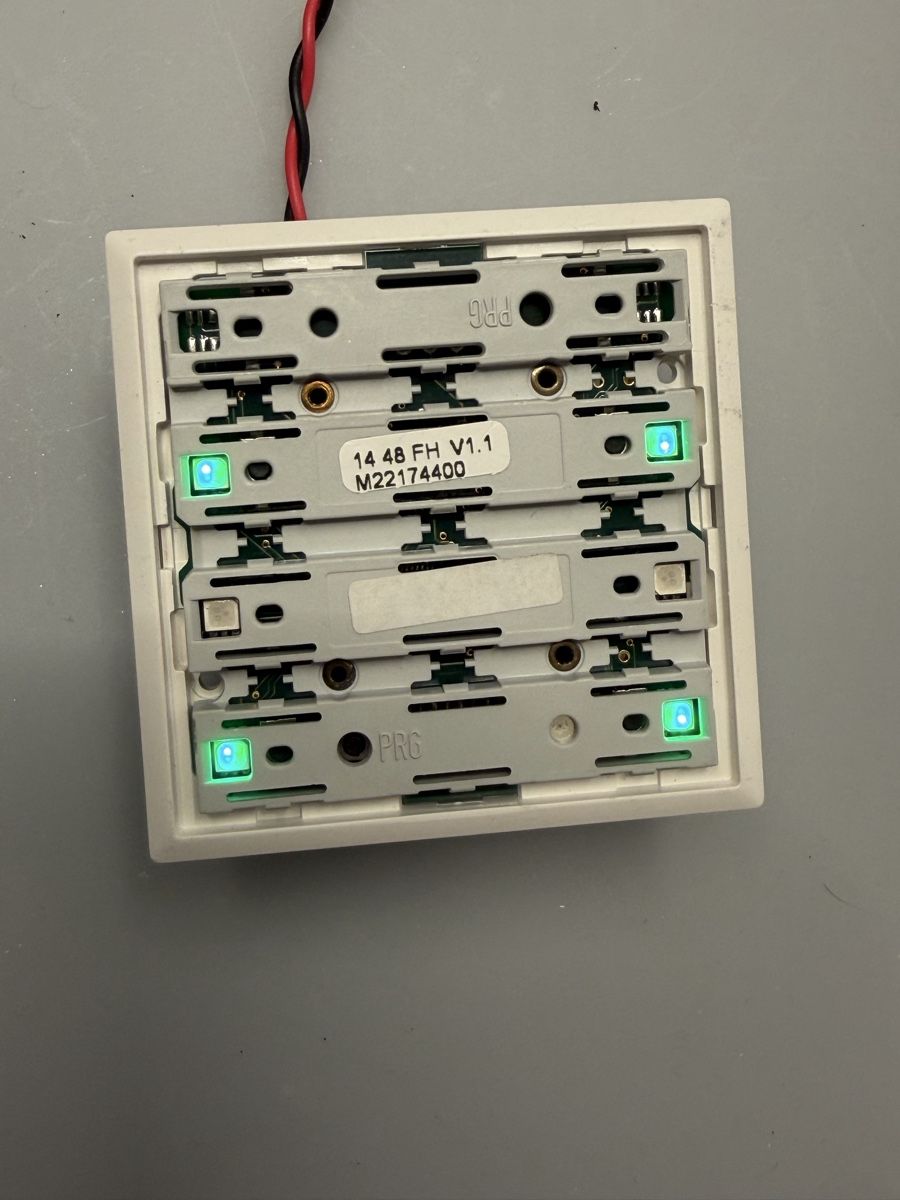Feller Interruttori: Taster KNX Feller 4704 – Usato da Neuheim venduto da Sandokan39 1