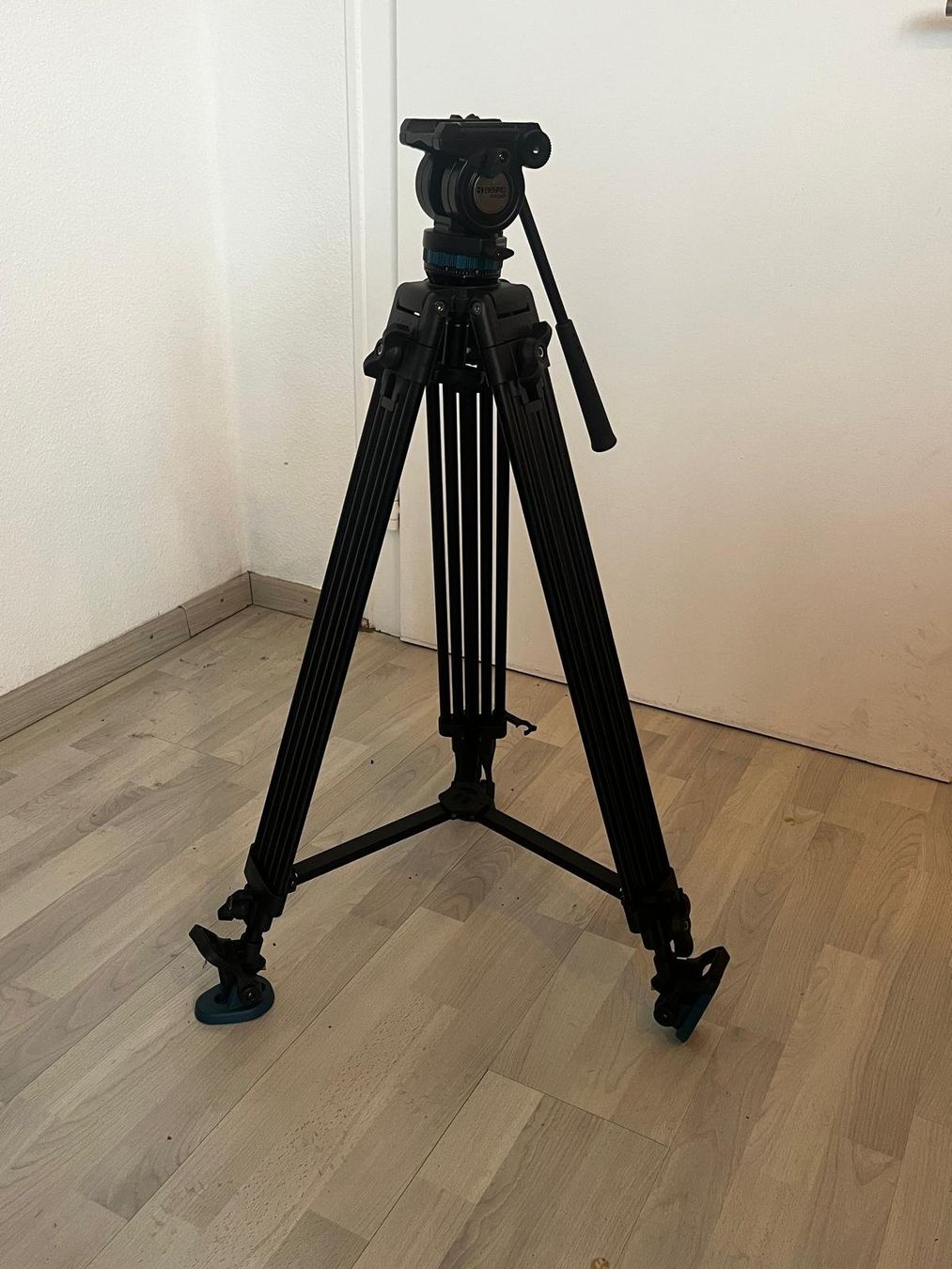 Benro Trépieds & Accessoires: Benro KH26PC Videostativ – D'occasion à Luzern par ORISONO 3