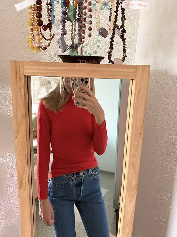 Pullover & Sweatshirts: Neuwertiger Rollkragen Pullover Hessnatur – Gebraucht aus Zug von julialbi 1