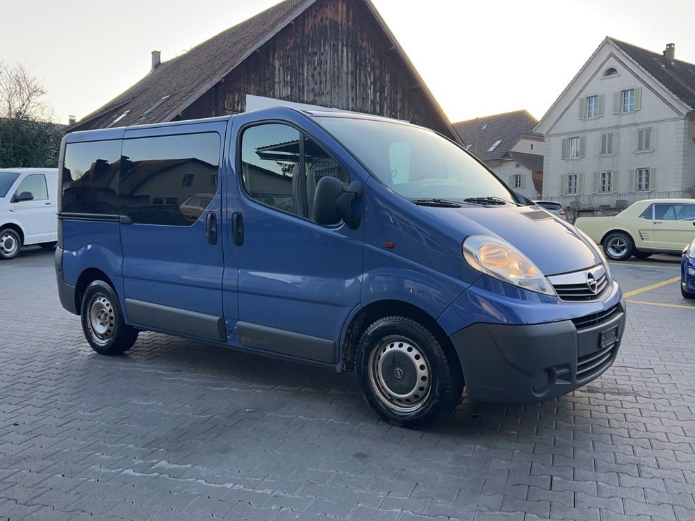 Opel Vivaro 9 Sitze