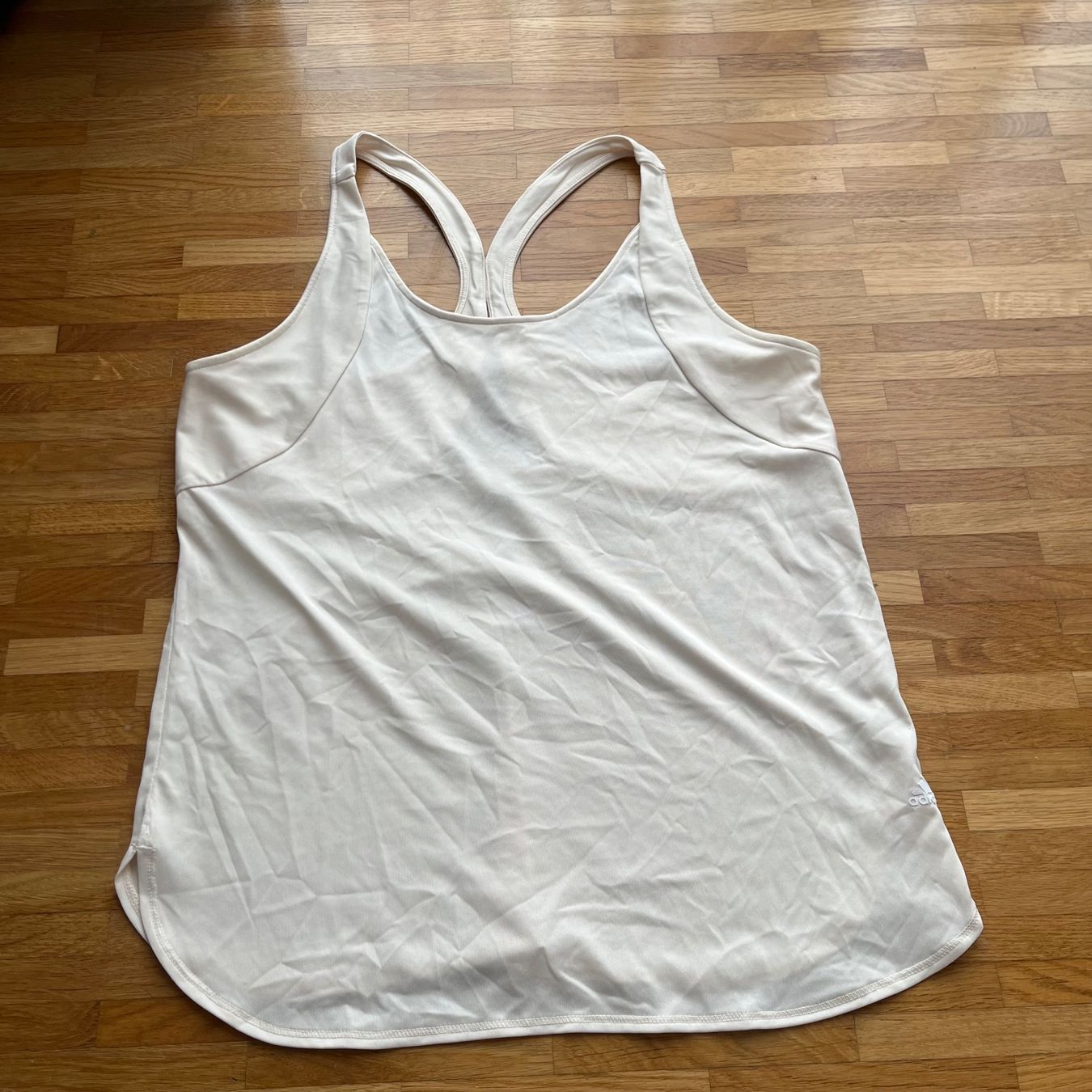 Adidas Top: Sportliches Adidas Tanktop – Nuovo (secondo la descrizione) da Luzern venduto da art_w65h