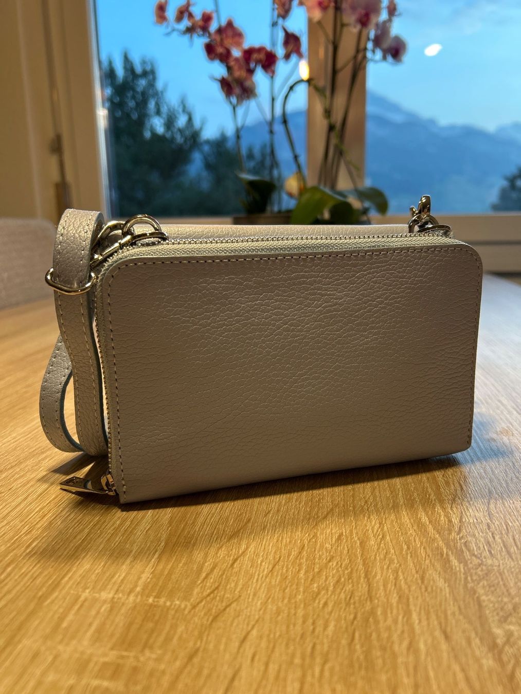 Borse da donna: Handytasche mit abnehmbarer Geldbörse hellblau echt Leder – Usato da Brunnen venduto da Nala2929 2