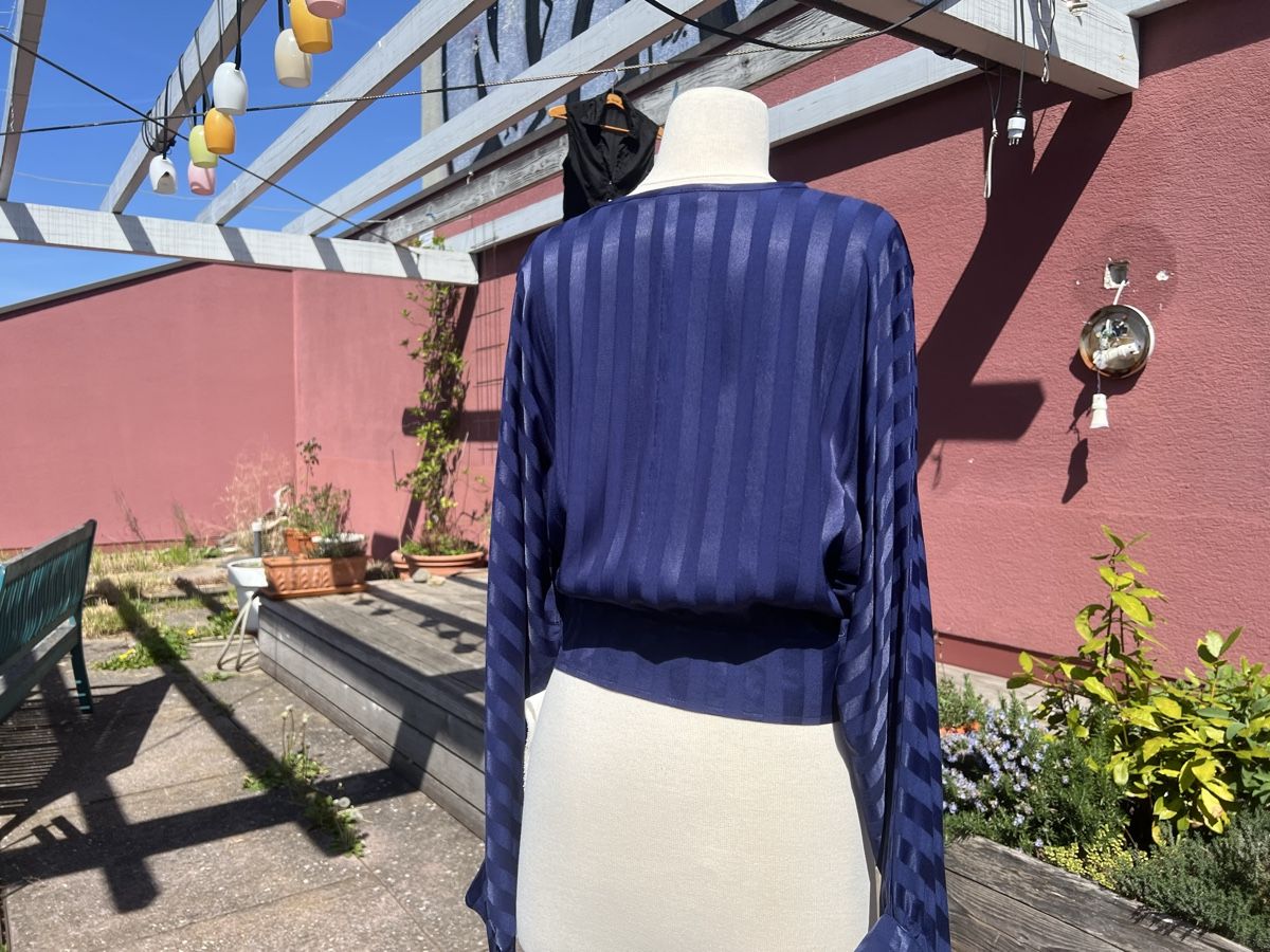 Camicette: Blusenoberteil Dunkelblau mit Streifen – Nuovo (secondo la descrizione) da Zürich venduto da san_5ywy 3