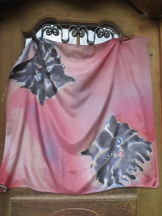 Foulards, Tücher & Schals: Foulard    KATZEN   SEIDE  von  *  J . G .  *   NEU – Neu und originalverpackt aus Mötschwil von  1