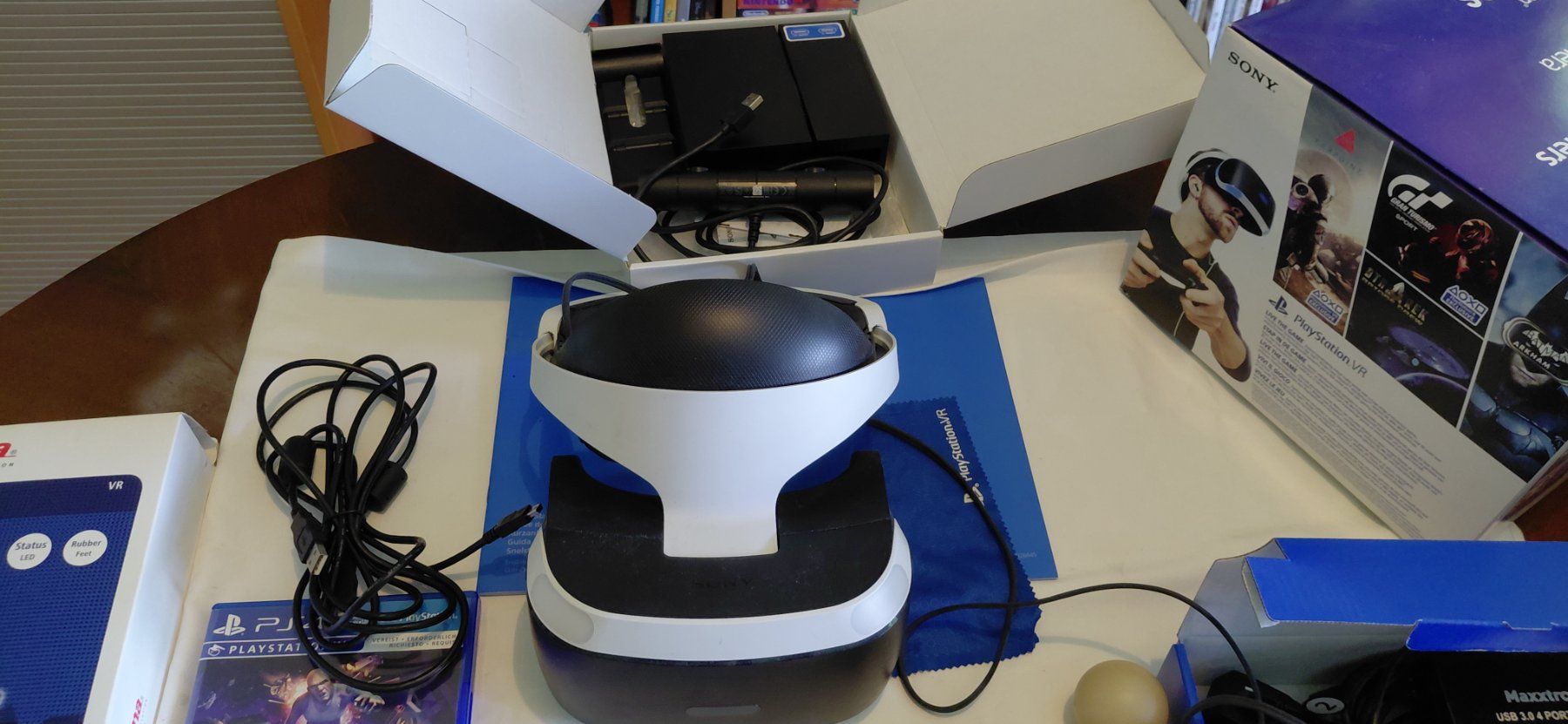 Sony VR Brille: PS4 / PS5 VR Brille VR Worlds inkl Move Controller / Ständer – Gebraucht aus Gretzenbach von Uli1980 4