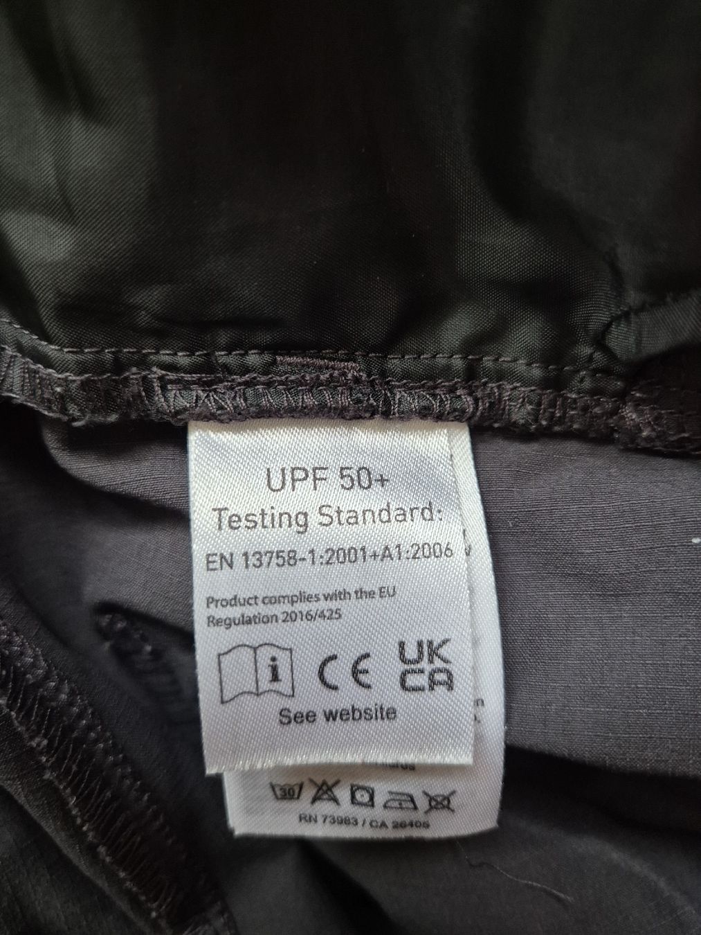 Helly Hansen Pantalons: Helly Hansen Shorts Damen Gr L – D'occasion à Oberdiessbach par Finland1977 5