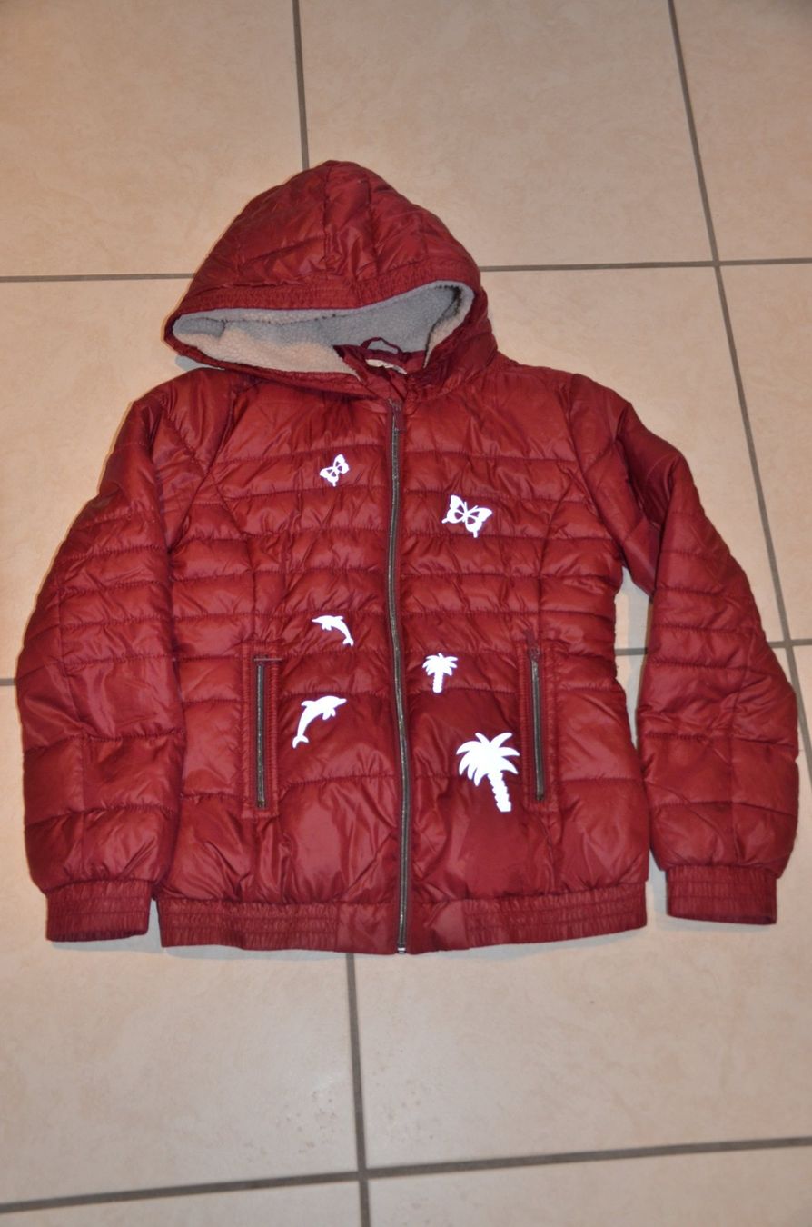 Jacken & Mäntel: Winterjacke bordeaux OVS mit Kapuze – Gebraucht aus Schmitten FR von giba11