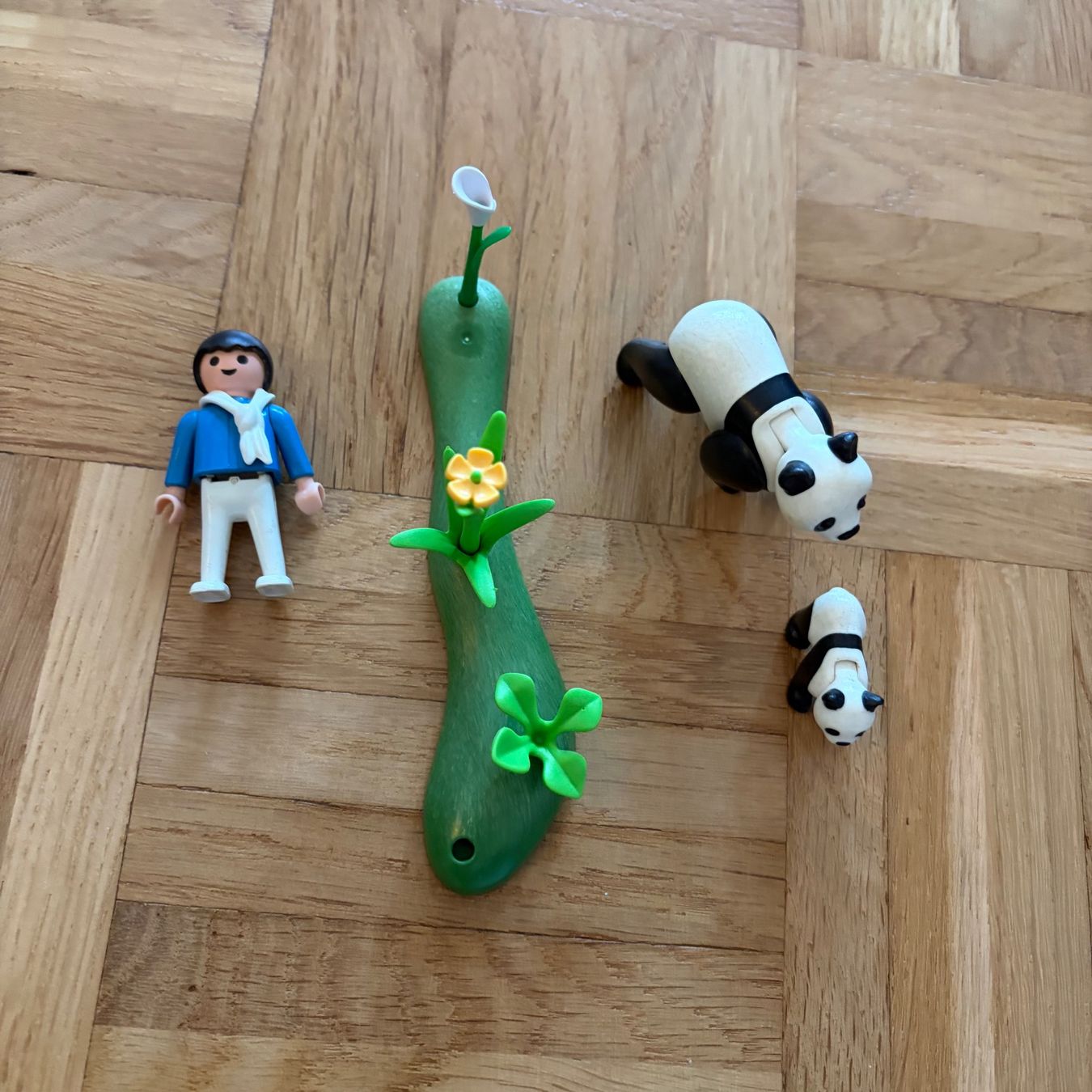 Playmobil Spielzeuge: Panda mit Baby und Junge – Gebraucht aus Gossau ZH von Daniela710 3