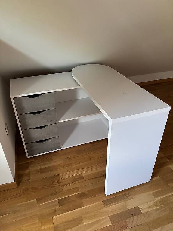 Bureaux: Schreibtisch mit Rollfunktion – D'occasion à Othmarsingen par bla_799z 1
