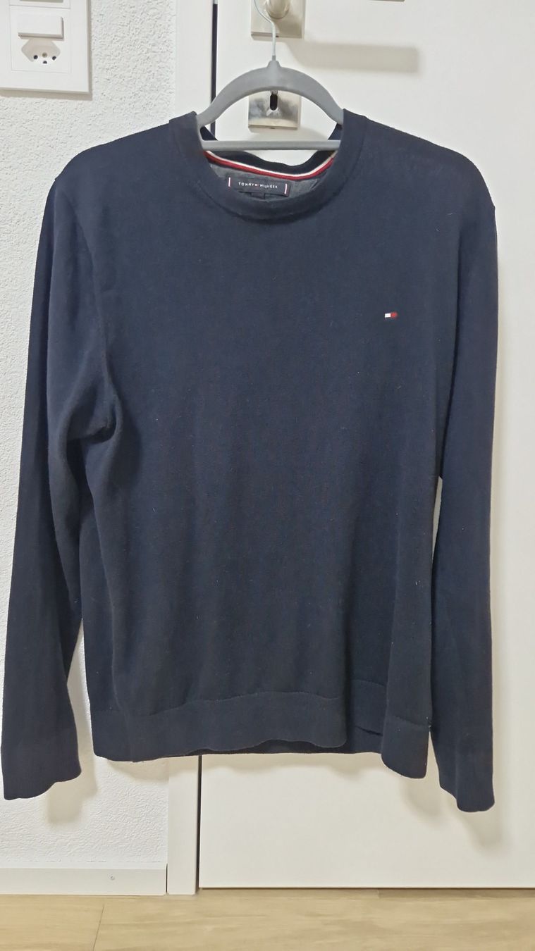 Tommy Hilfiger Pulls & Sweat-shirts: Tommy Hilfiger Pullover Grösse L – Neuf (Voir description) à Untersiggenthal par utr_6m5b