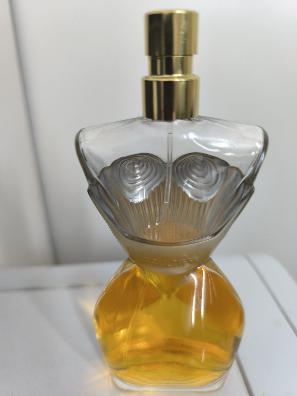 Jean Paul Gaultier Profumi & Eau de Toilette: Jean Paul Gaultier Divine  Eau de Parfum Spray 100ml – Usato da Oensingen venduto da Outlet_Super_Sale 2