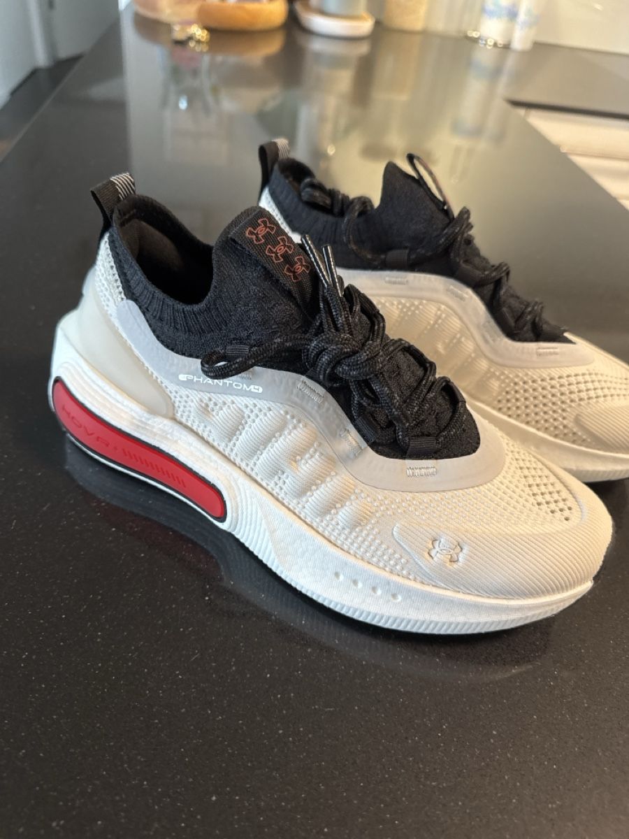 Under Armour Herrenschuhe: Under Armour PHANTOM 4 Size 37.5 NEW (never used) – Neu (gemäss Beschreibung) aus Beringen von Edu-Nati 1