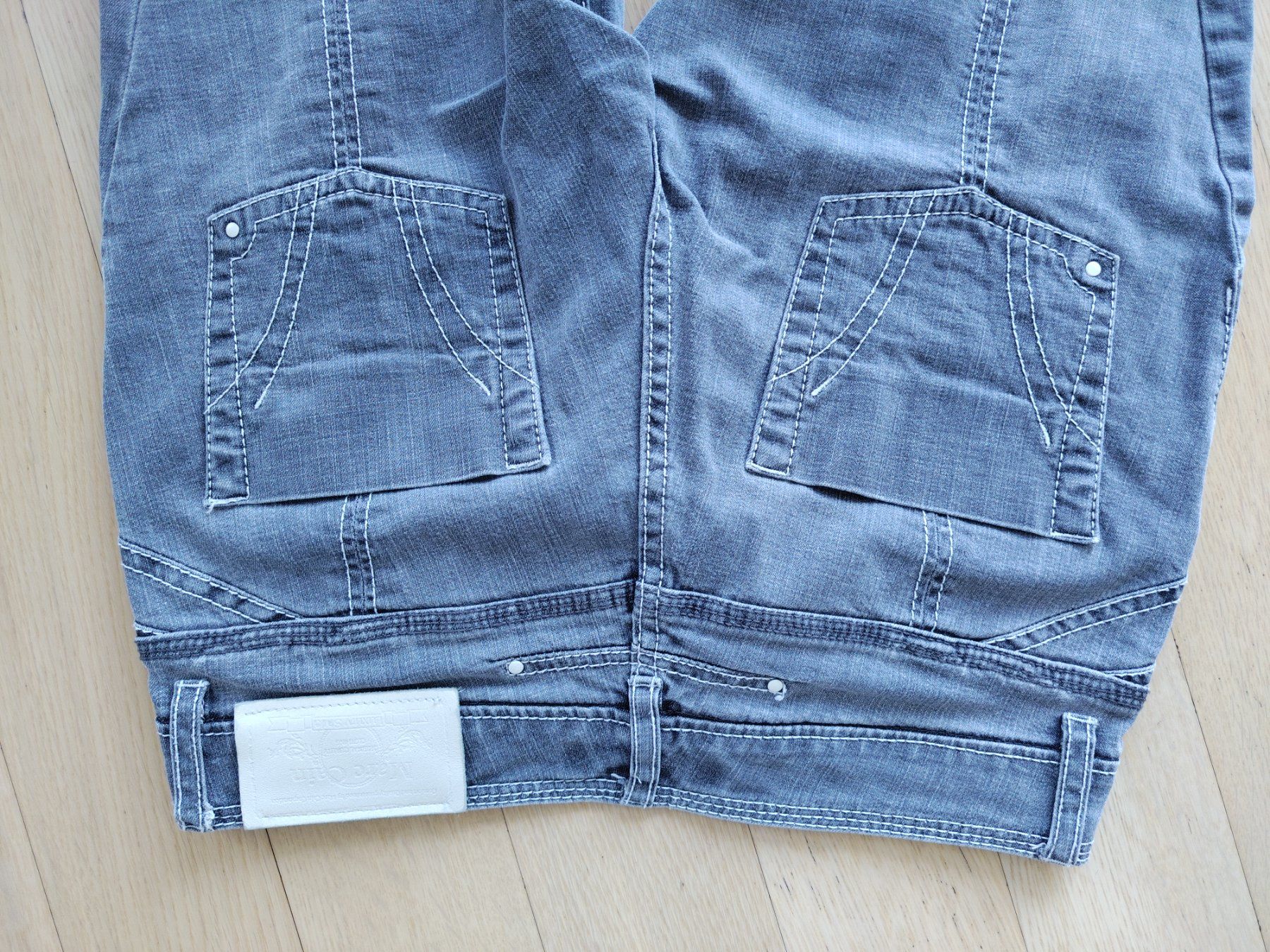 Marc Cain Jeans: Marc Cain Capri Jeans DUO Grey  Size N1 – Usato da Buchrain venduto da QueenyHE51 7