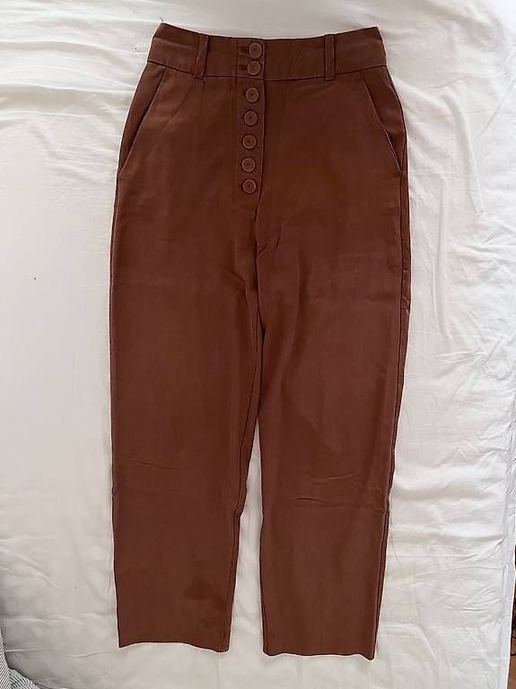 Pantaloni: Pantalon fluide brun, taille 36 – Usato da Lausanne venduto da sugarplumfairy