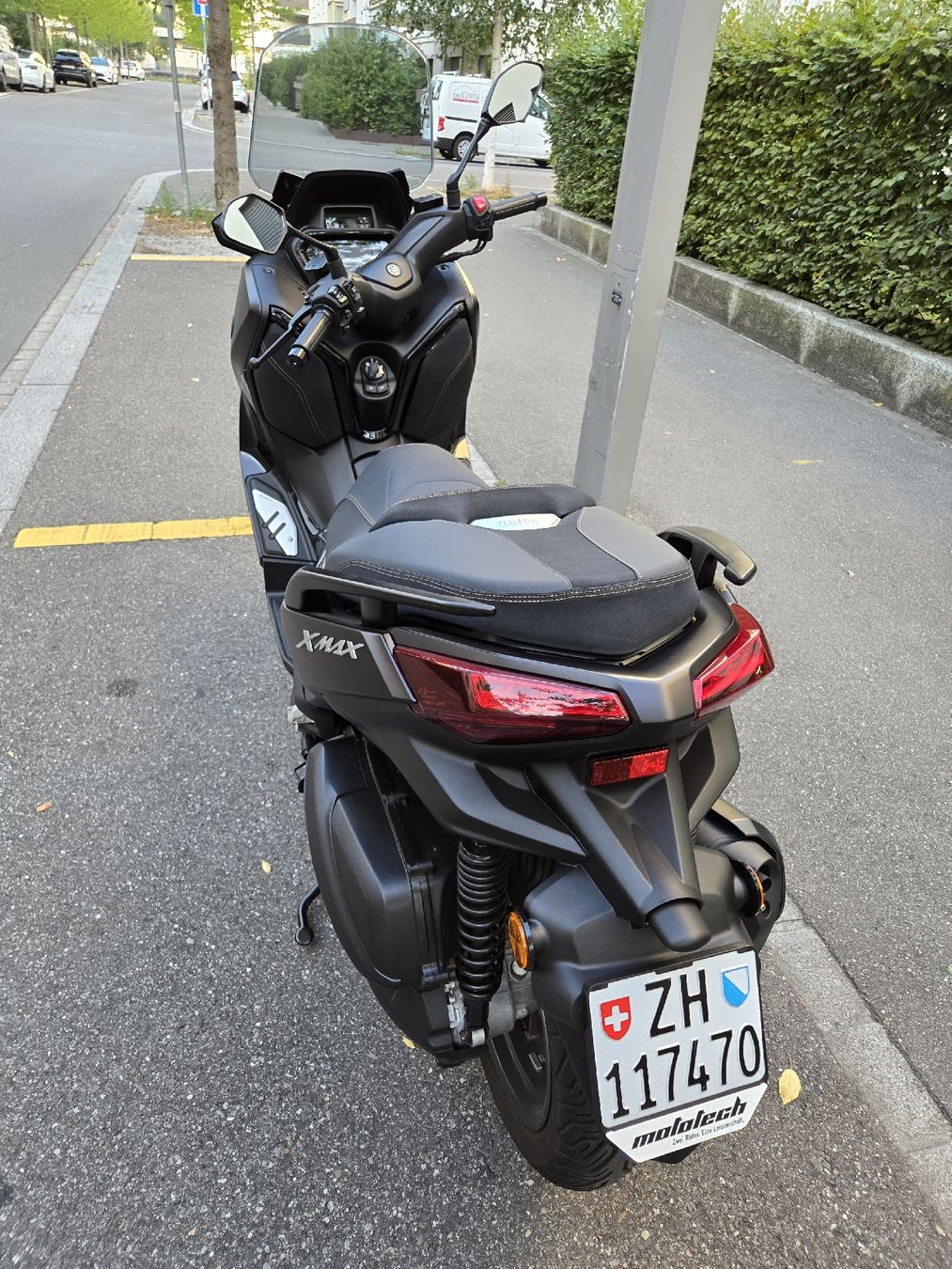 Yamaha Scooters: Yamaha Xmax Techmax 300 – Neu (gemäss Beschreibung) aus Dietikon von glu_7dtl 5