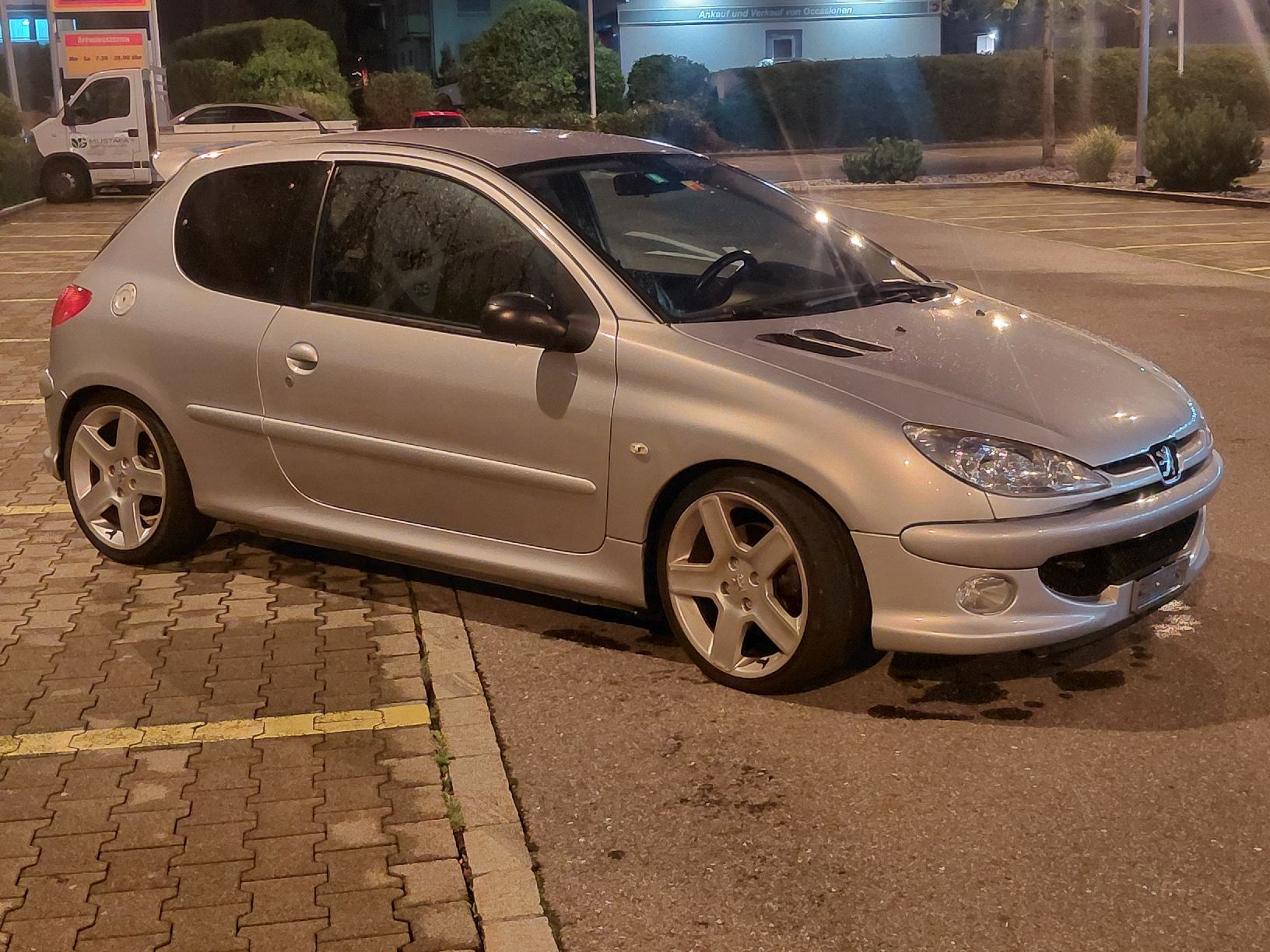 Peugeot Automobili: Peugeot 206 RC – Usato da Menziken venduto da Ziolkowski 6