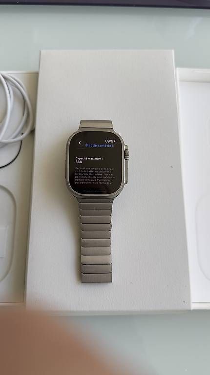 Smartwatch: Apple Watch Ultra 2 49 mm – D'occasion à Epalinges par labozor 1