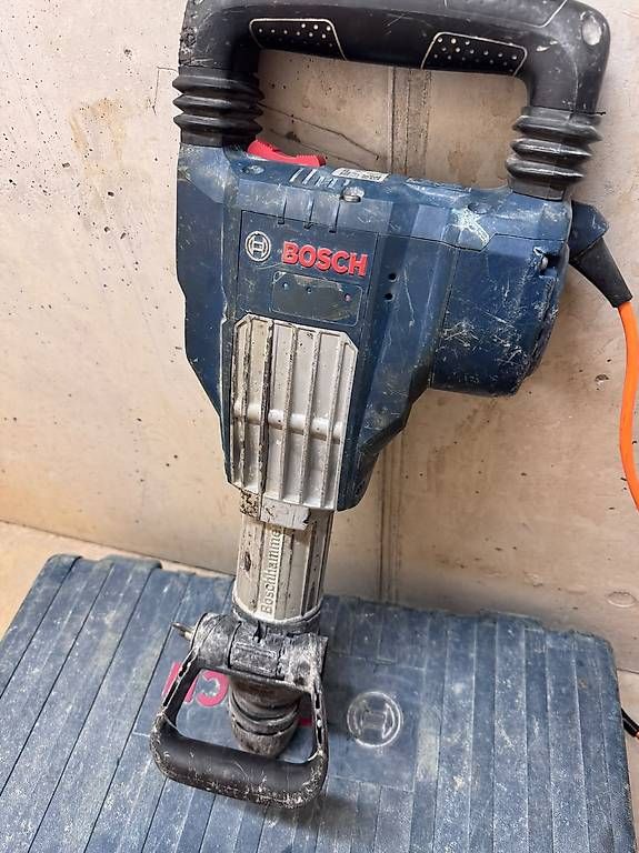 Busch Alle Maschinen: Bosch Professional GSH 11 VC (SDS-Max) – Gebraucht aus Monthey von Susii_M 1