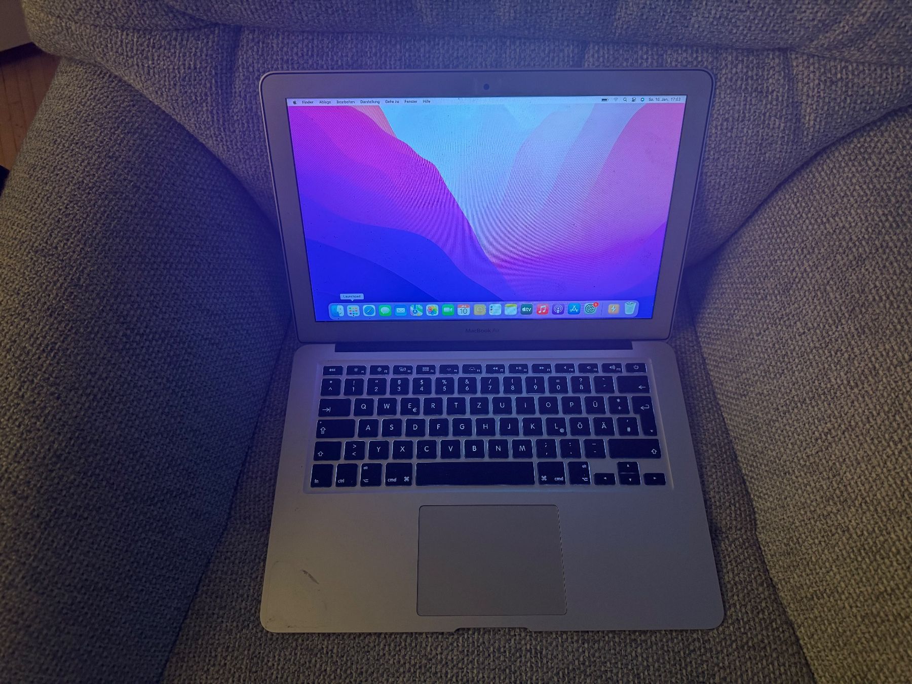 Apple Notebooks: MacBook Air 13 inkl. Microsoft Office 2021 – Gebraucht aus Adliswil von Busys