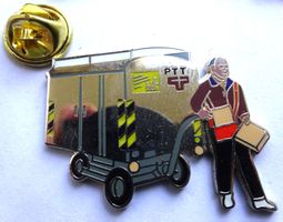 Pin PTT Postmann mit Wagen