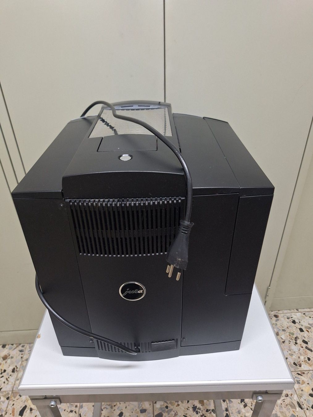 Jura Macchine per caffè & Macchine per espresso: Machine à café JURA IMPRESSA WF600 – Difettoso da Laconnex venduto da Patkek29 3