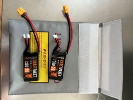 LIPO GUARD Akku Tasche mit 2x 1300mAh 2S Akkus