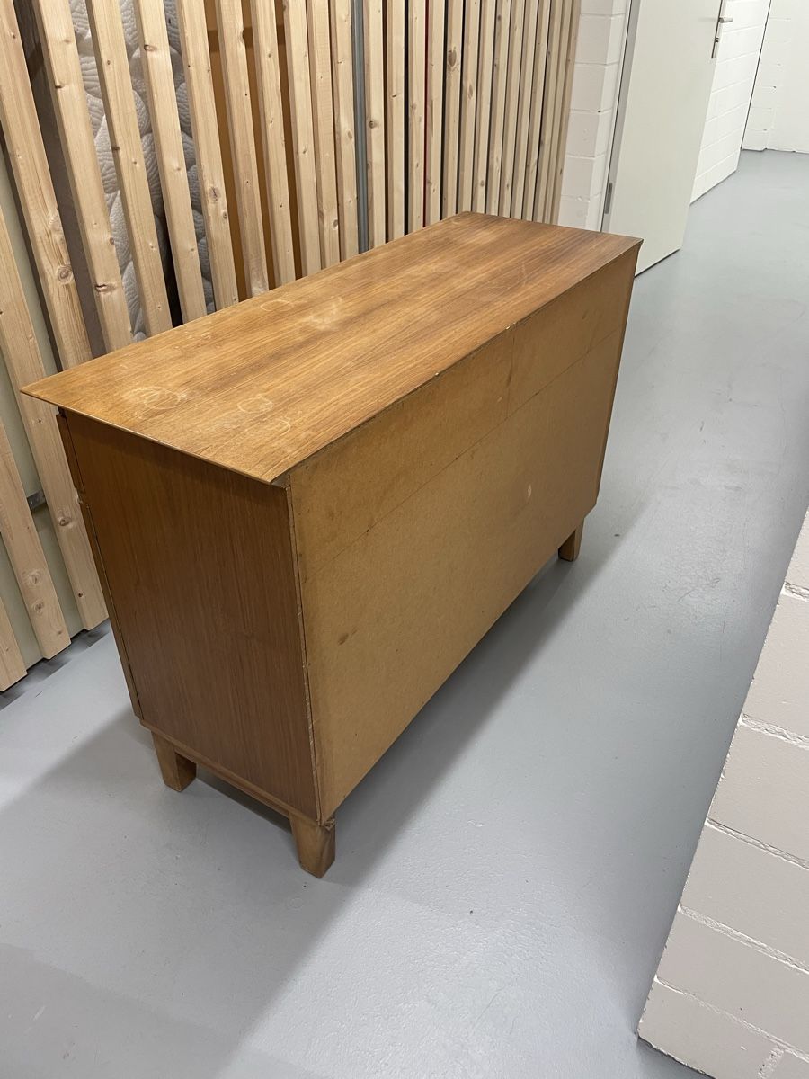 Cassettiere: Vintage Sideboard/Kommode – Usato da Samstagern venduto da UM94 5