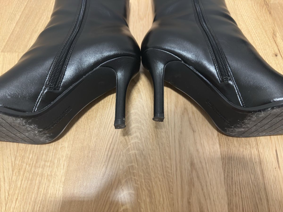 Pull&Bear Scarpe da donna: Pull&Bear High Heel Stifelette Schwarz – Usato da Wetzikon ZH venduto da Buesi_00 3