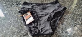 2×Damen Unterwäsche schwarz Grösse S neu mit Etikett