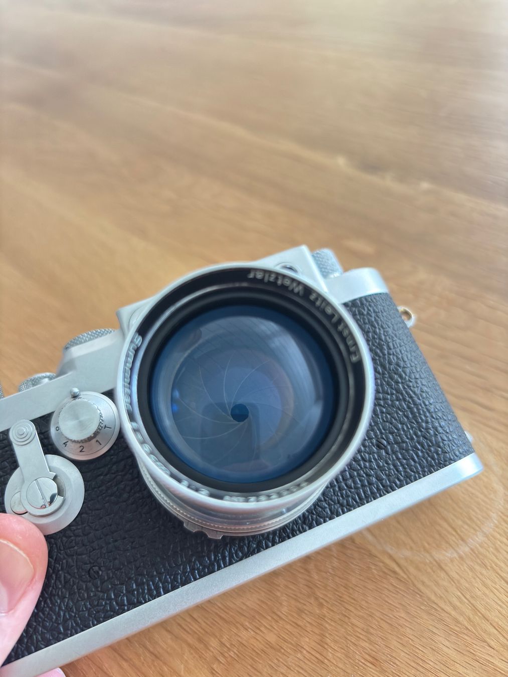 Leica Appareil photo: Leica IIIg / Summitar 50mm F2 – D'occasion à Savagnier par ChrisBott 4
