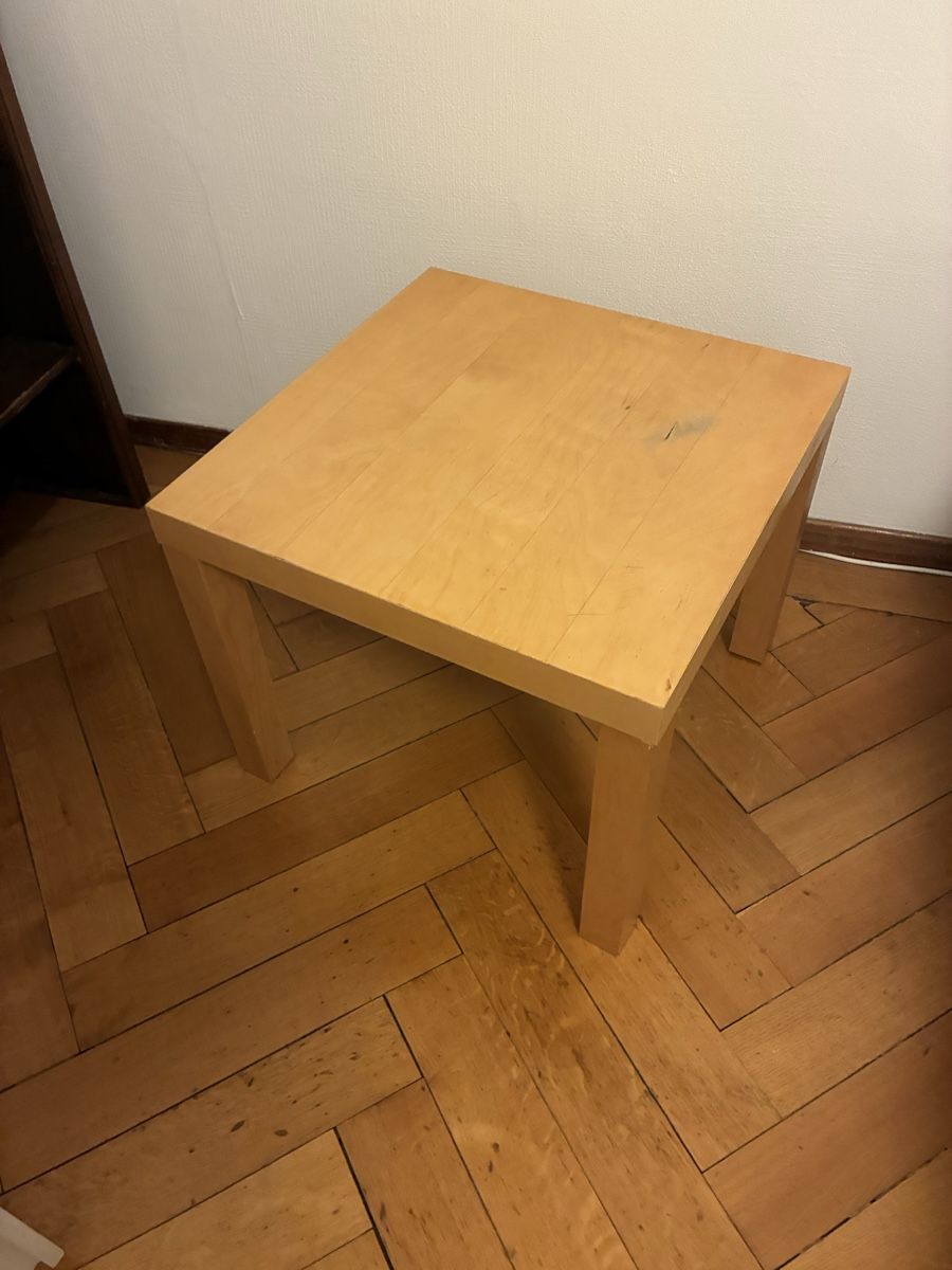 Comodini: Table – Usato da Renens VD venduto da mar_mz5y