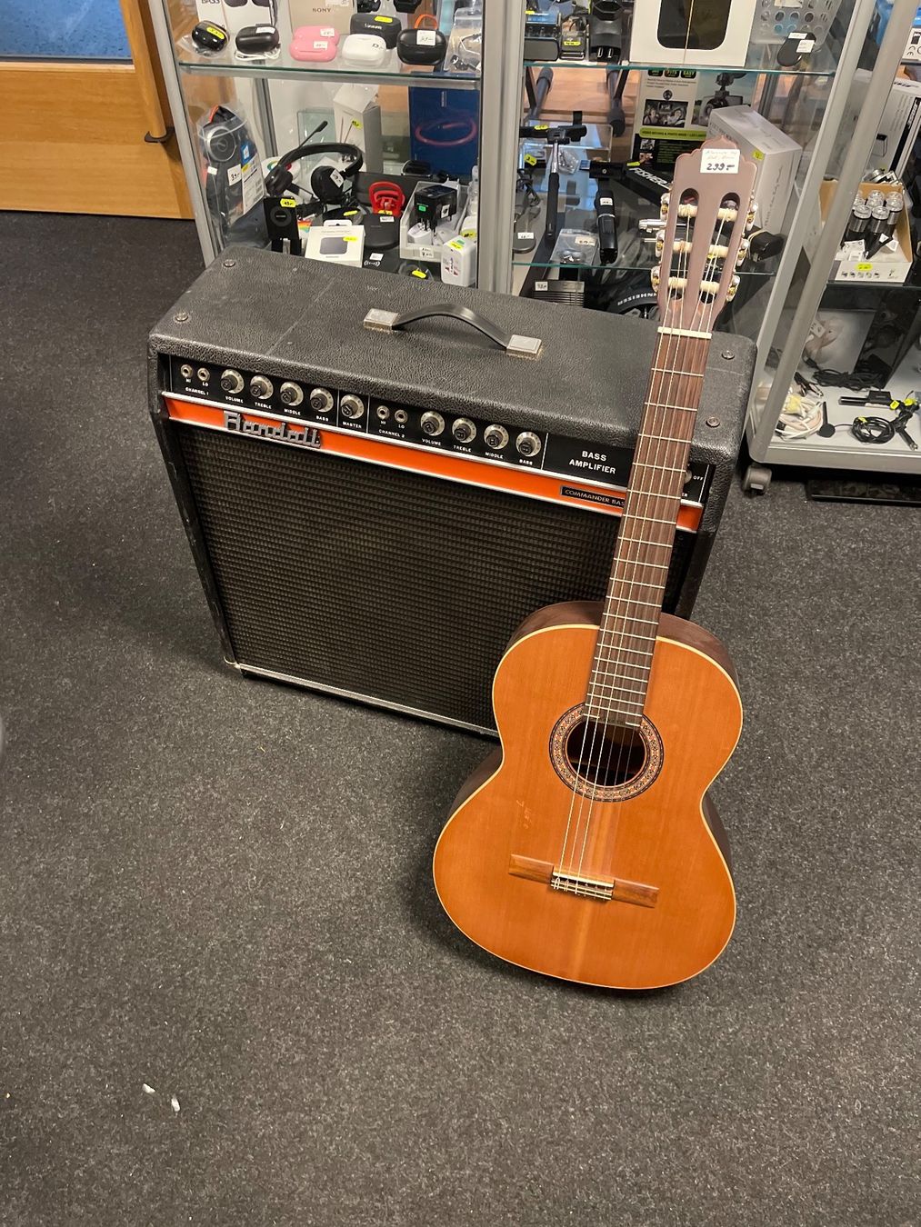 Amplificatori: Bass Amplifier 200w RandalL. Lieferung Gratis – Usato da Thun venduto da Thuno6 6
