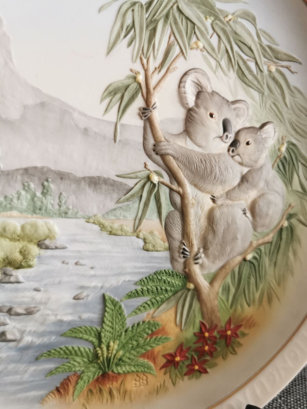 Hutschenreuther Piatti: Hutschenreuther Naturparadiese Australien Koala im Eukalipti – Usato da Buchs SG venduto da and_s6ps 1