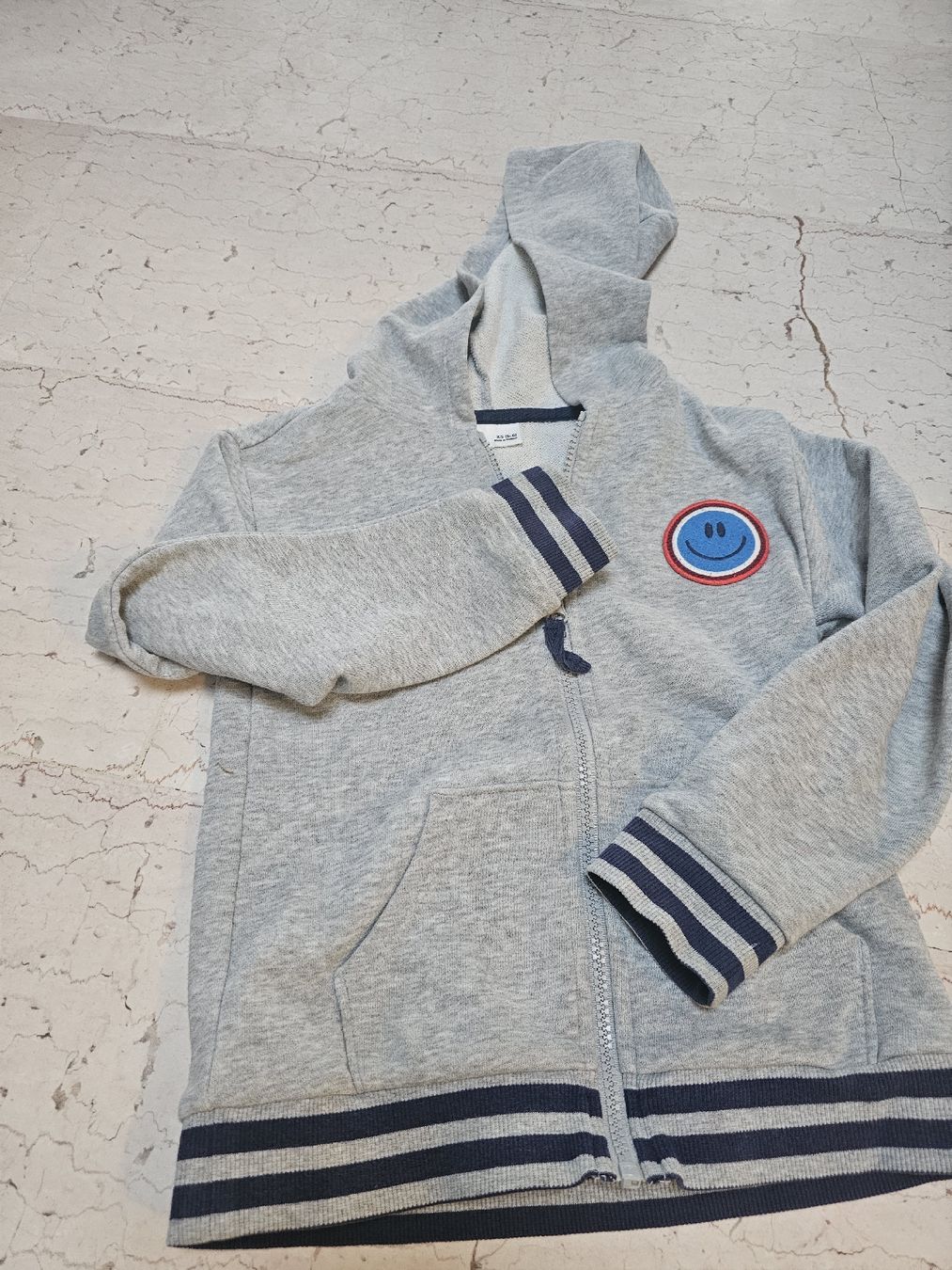 Lotti & Set di vestiti: Lot vêtements garçon 5 ans – Usato da Villeneuve VD venduto da ClarissaWyl 7