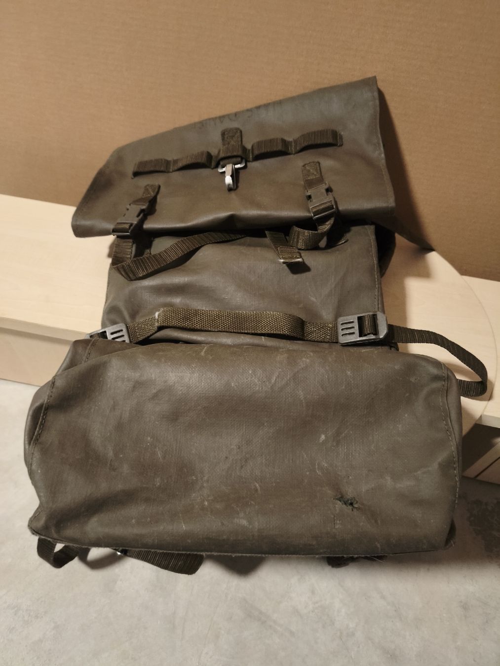 Schweizer Armee Zaini: 3x Schweizer Militärrucksack, Kampfrucksack mit Mängel! – Usato da schongau venduto da schrauber17 5
