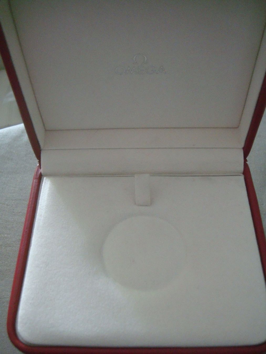Scatole porta orologi: Uhrenbox - OMEGA - LEER - LEER – Usato da Neuenegg venduto da flohcante 2