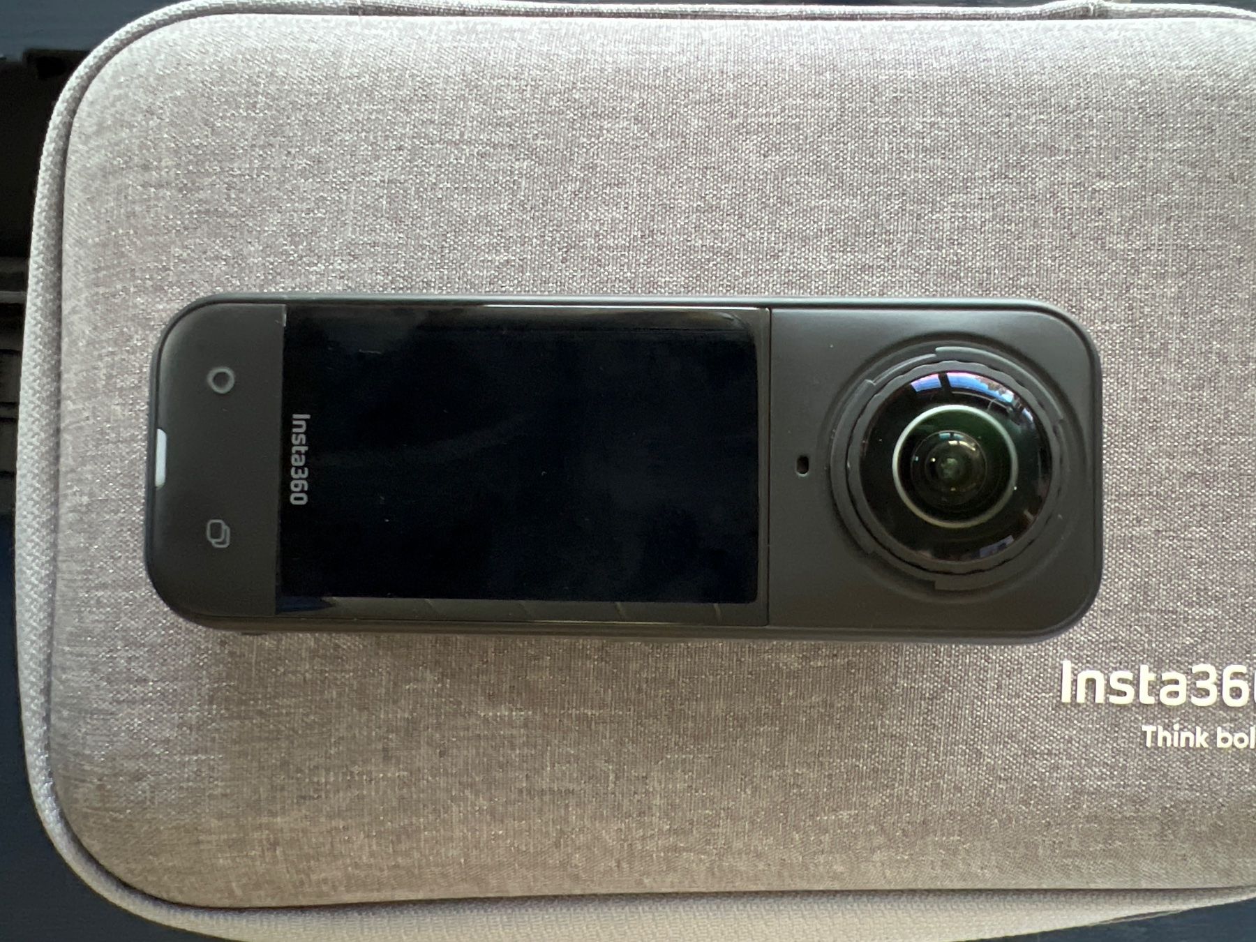 Insta360 Action Cam: Insta 360 X5 Essentials Bundel – Gebraucht aus Kerns von NiRi67 1