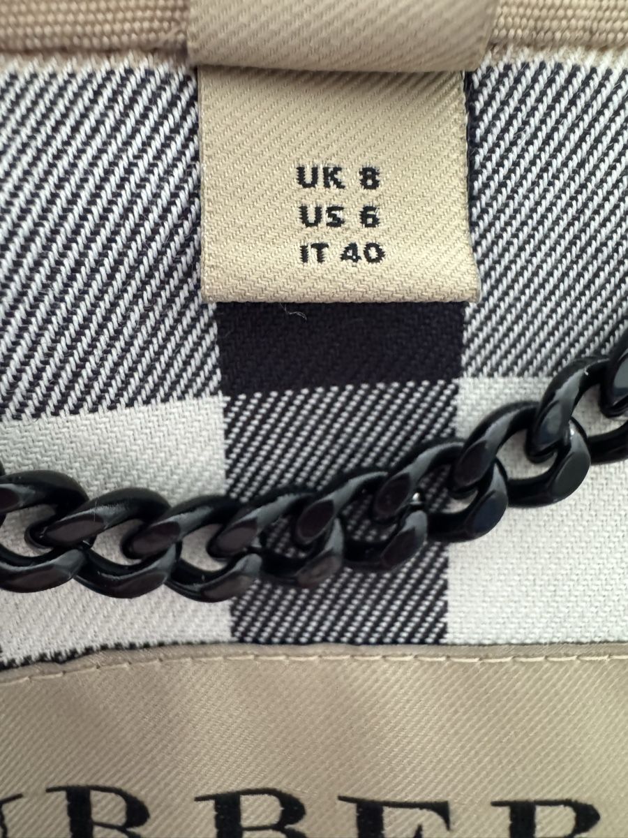 Burberry Mäntel: NEW BURBERRY TRENCH MID LENGTH SIZE 8 – Neu (gemäss Beschreibung) aus Zollikon von Marsat25 6