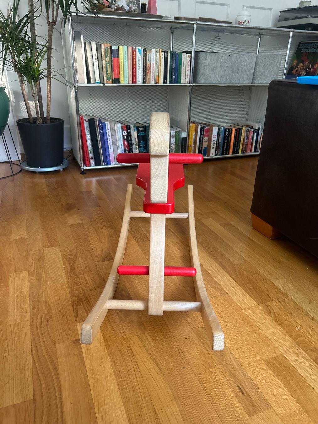 Spielzeuge: Schaukelpferd aus Holz – Gebraucht aus Zürich von bom_c25d 2