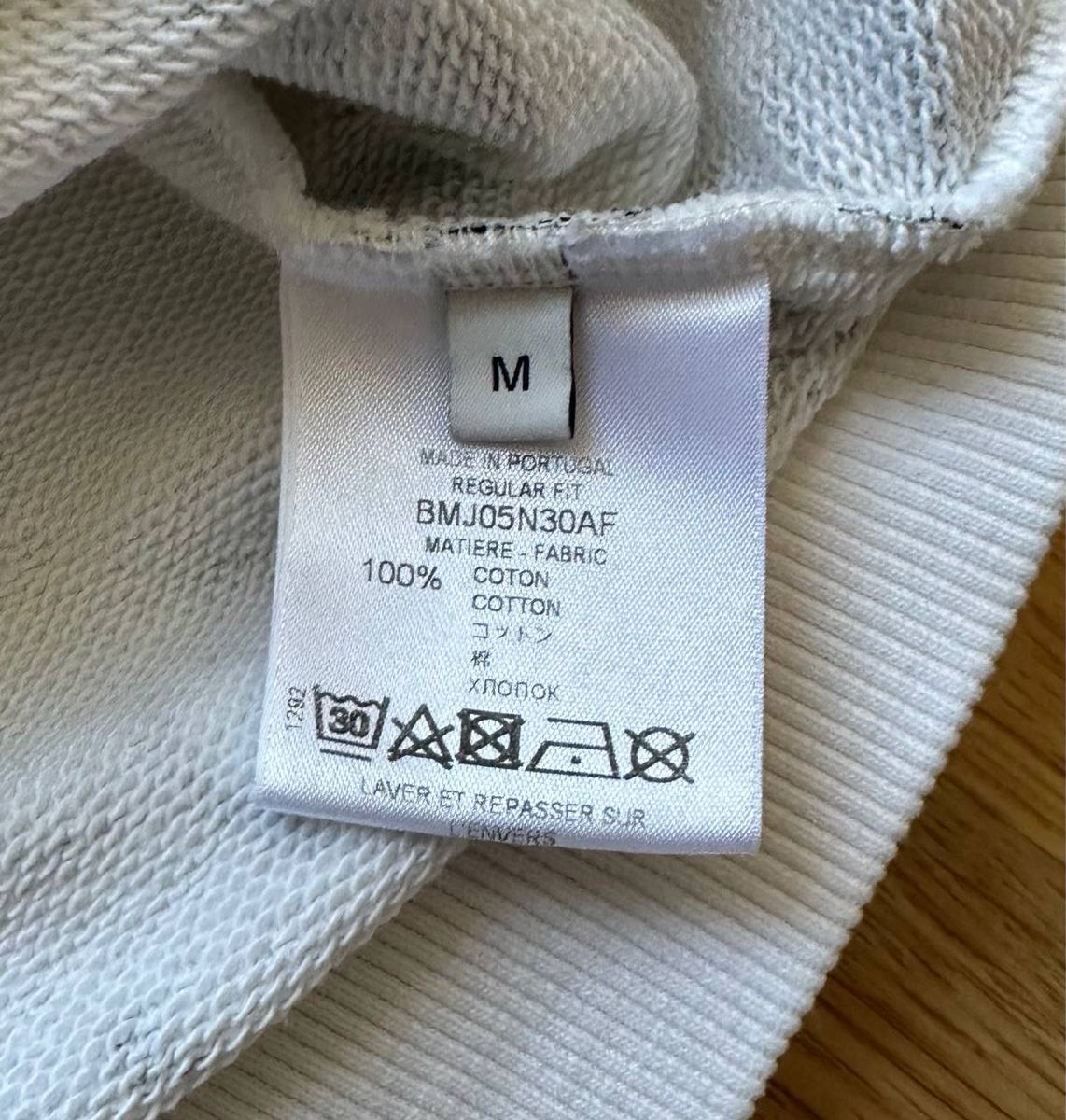 Givenchy Maglioni & Felpe: Givenchy Pullover  – Usato da Pfäffikon ZH venduto da Nataliia. 3