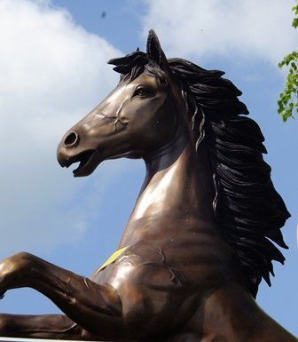Skulpturen & Statuen: Bronzeskulptur 'Rearing Horse' 178cm – Gebraucht aus Stäfa von Satinoir 4