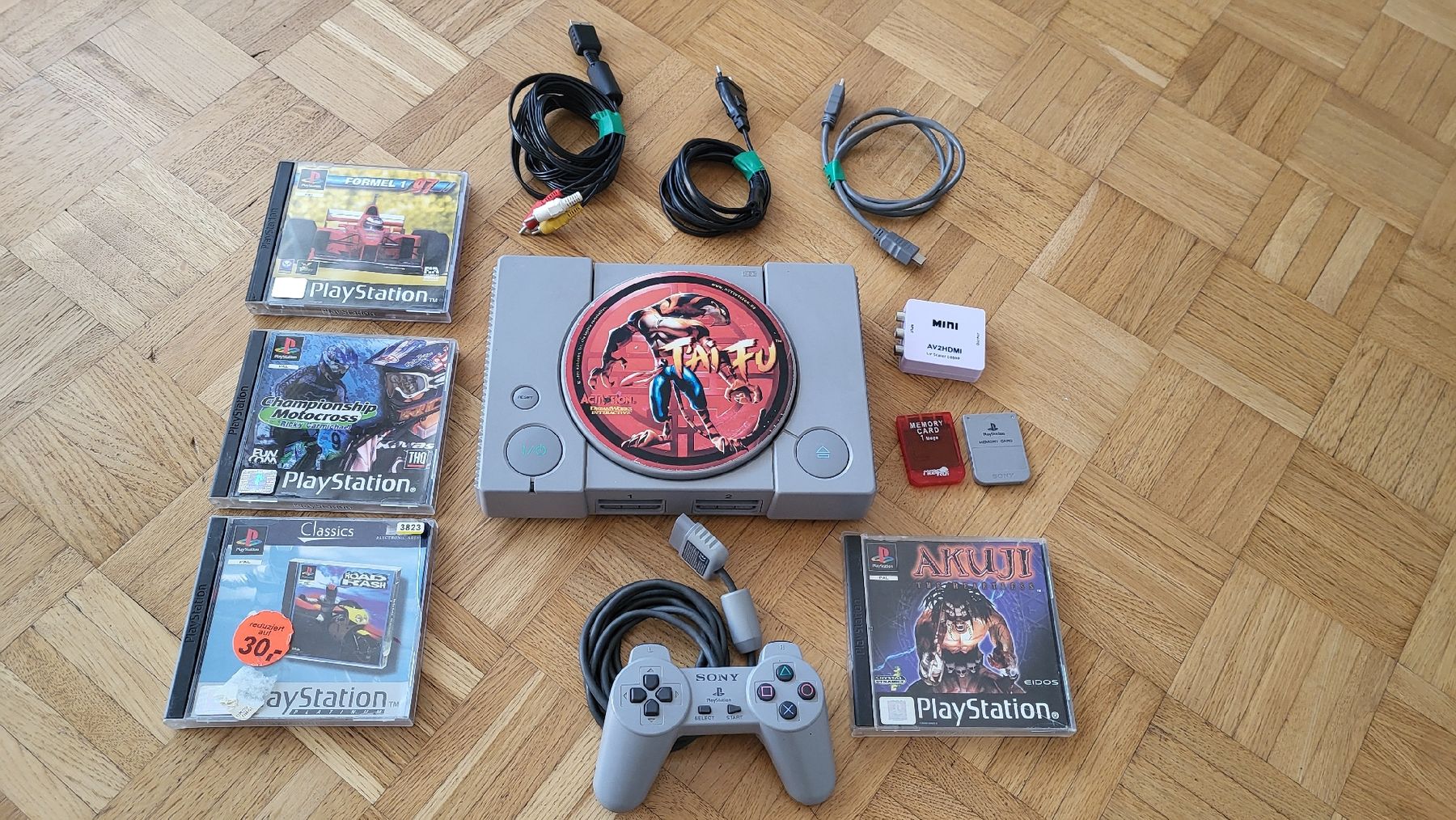 Sony Konsolen: Playstation 1 Konsole HDMI, Controller & 4 Spiele – Gebraucht aus Biel/Bienne von Retrohr
