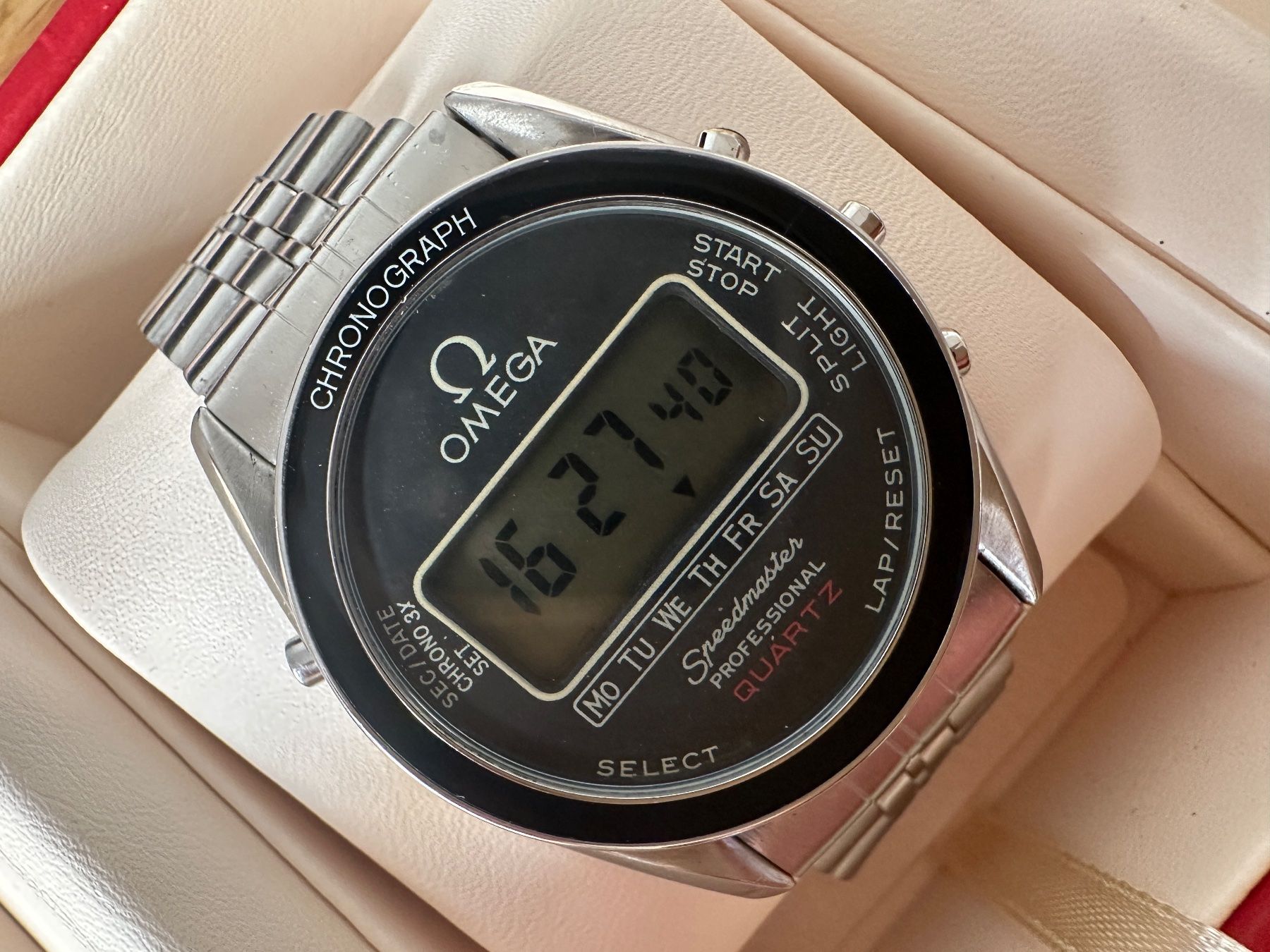 Omega Orologi: Omega Speedmaster Professional LCD Moon Watch 186.0004 – Usato da Matten b. Interlaken venduto da cour13 3